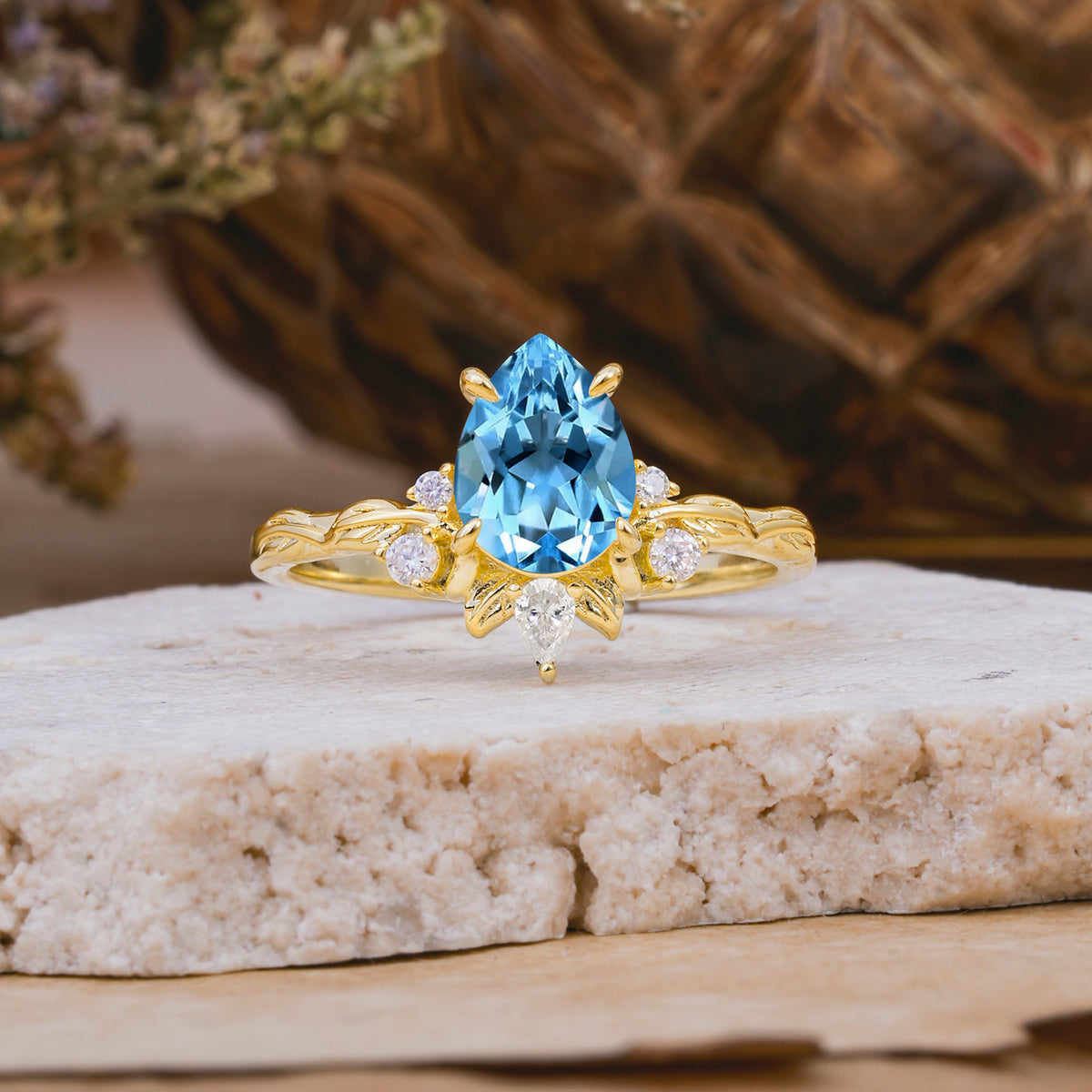 SR16996 Aquamarine Ring - Yellow-Gold