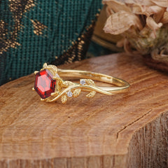 Luxury Nature-Inspired 6 Prong Hexagonal Garnet Engagement Ring