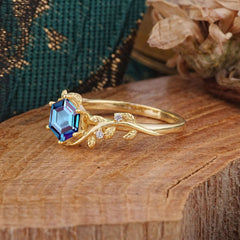 Luxury Nature-Inspired 6 Prong Hexagonal Alexandrite Engagement Ring