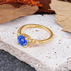 Heirloom-Grade 4 Prong Round Cut Sapphire Diamond Ring