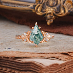 Luxury Nature-Inspired Kite-Cut Natural Moss Agate Engagement Ring