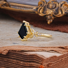 Luxury Nature-Inspired Kite-Cut Black Onyx Engagement Ring