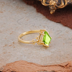 Luxury Nature-Inspired Kite-Cut Peridot Engagement Ring