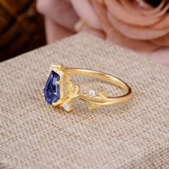 Nature Inspired 4 Prong Coffin-Cut Tanzanite Engagement Ring