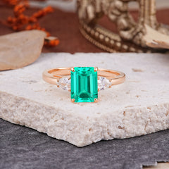 Vintage - Style 4 Prong Emerald Cut Emerald Ring
