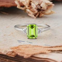 Vintage - Style 4 Prong Emerald Cut Peridot Ring