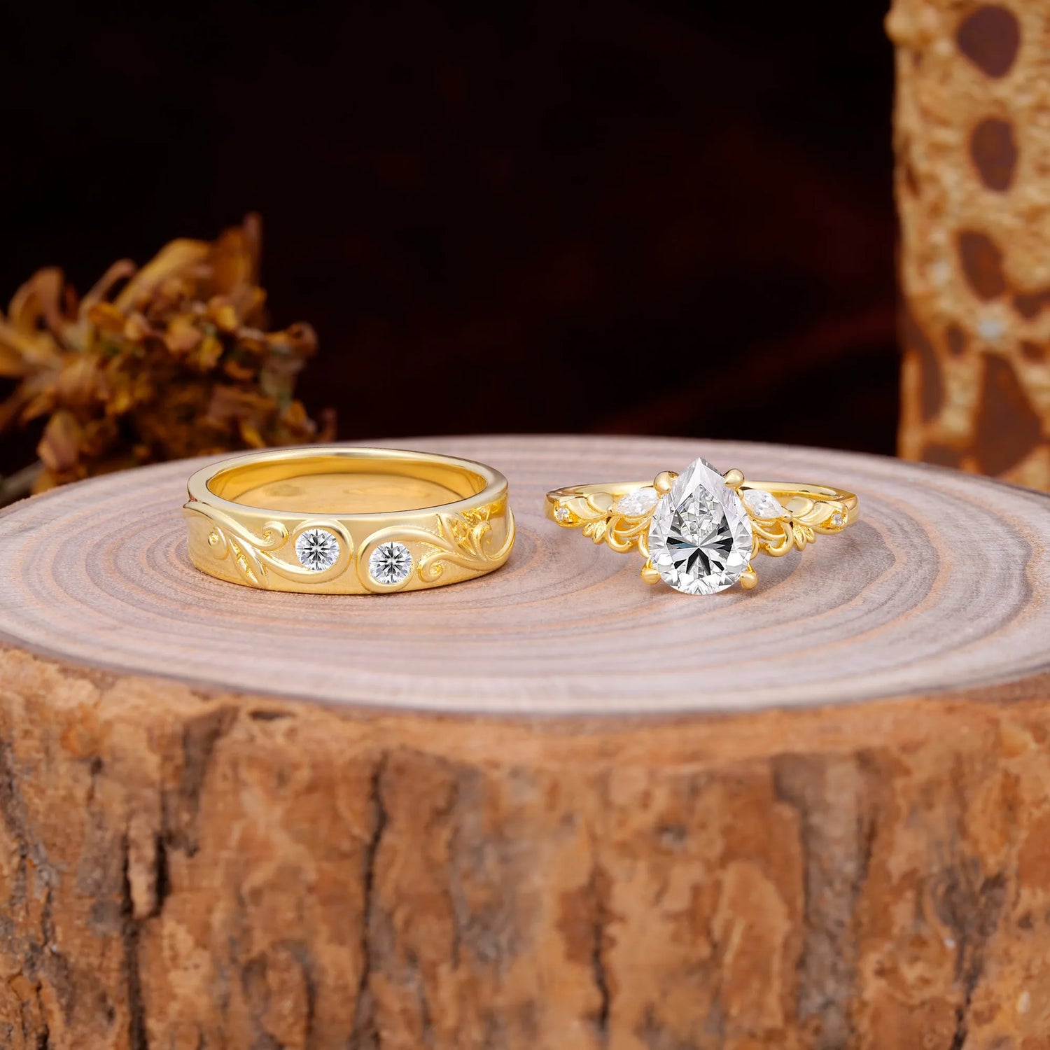 Nature Inspired  Luxurious 4-Prong Pear-Cut  Lab Diamond Engagement Couple Rings