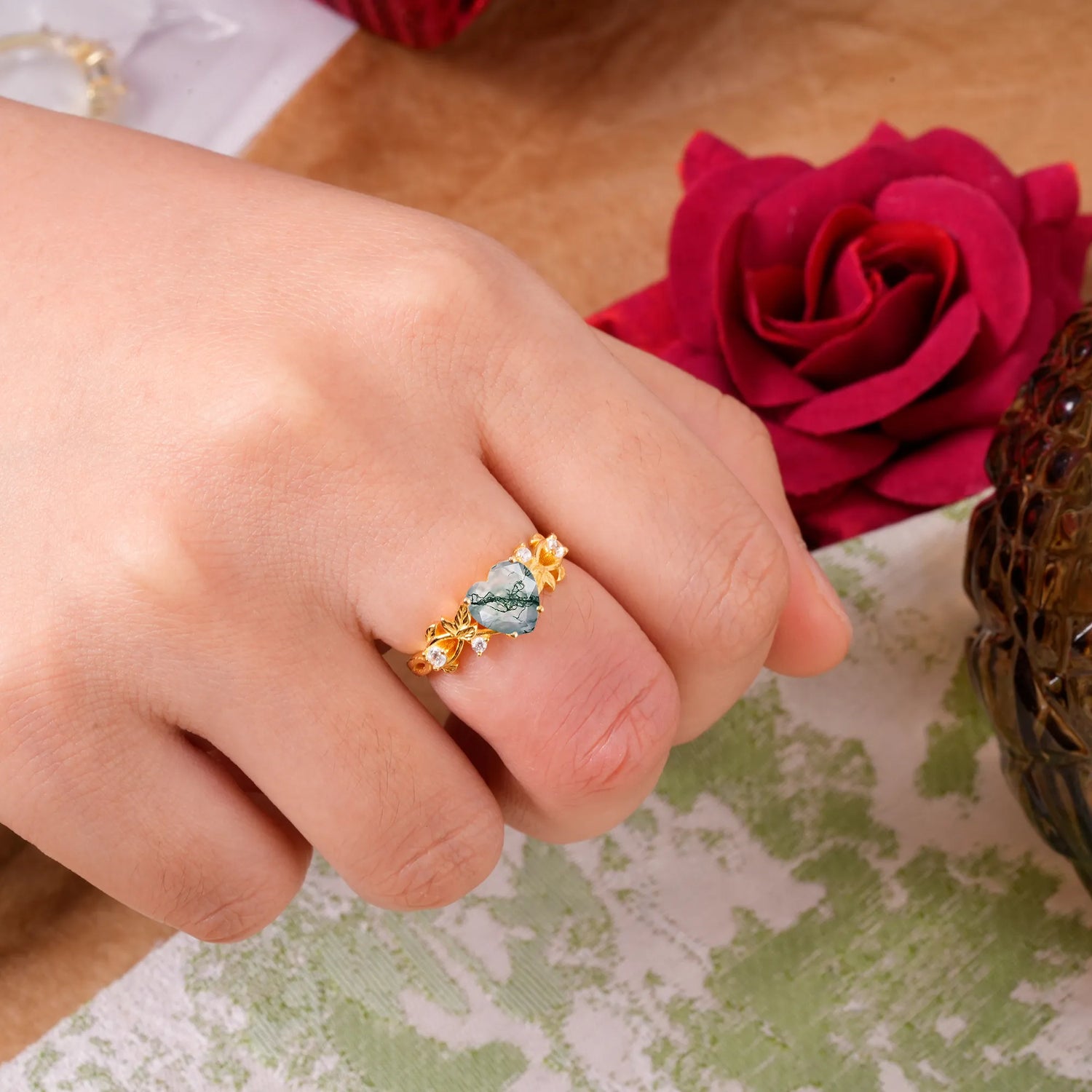 Woodland 4 Prong Heart Moss Agate Wedding Ring