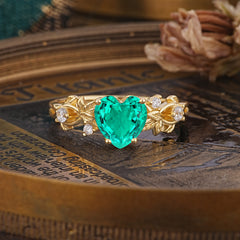 Woodland 4 Prong Heart Emerald Wedding Ring