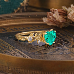 Woodland 4 Prong Heart Emerald Wedding Ring