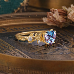 Woodland 4 Prong Heart Alexandrite Wedding Ring
