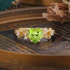 Woodland 4 Prong Heart Peridot Wedding Ring