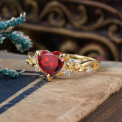 Romantic Heart Shape Natural Garnet Engagement Ring
