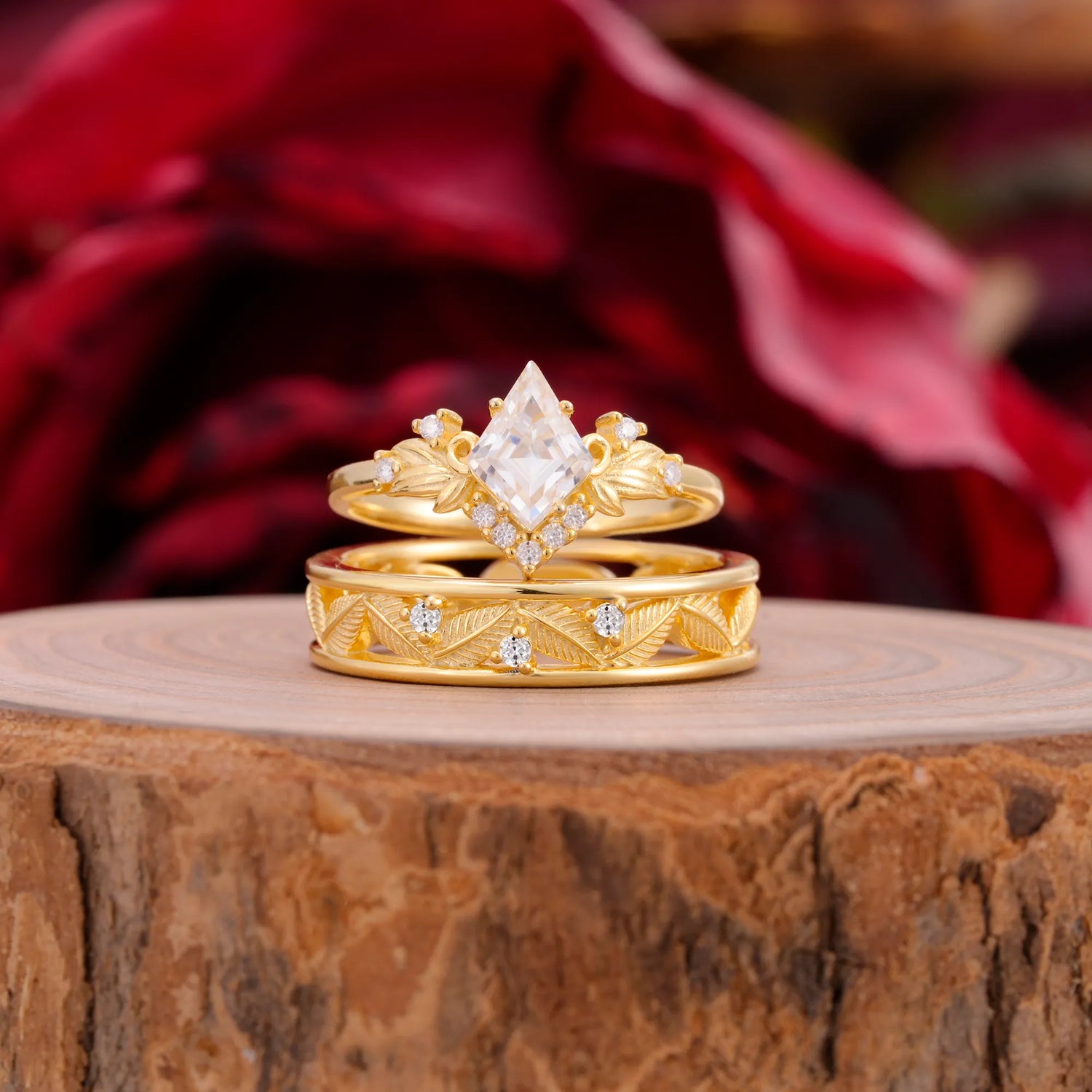 Nature-Inspired 4-Prong Kite-Cut Moissanite Engagement Couple Rings