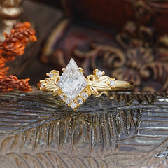 Luxury Nature-Inspired 4-Prong Kite-Cut Moissanite Engagement Ring