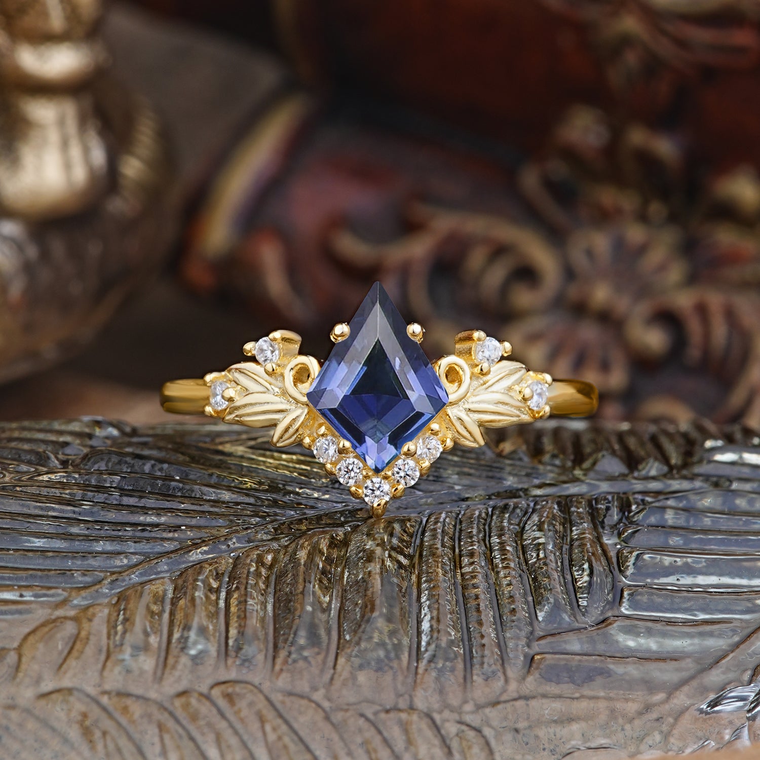 Luxury Nature-Inspired 4-Prong Kite-Cut Natural Tanzanite Engagement Ring