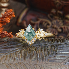 Luxury Nature-Inspired 4-Prong Kite-Cut Natural Moss Agate Engagement Ring