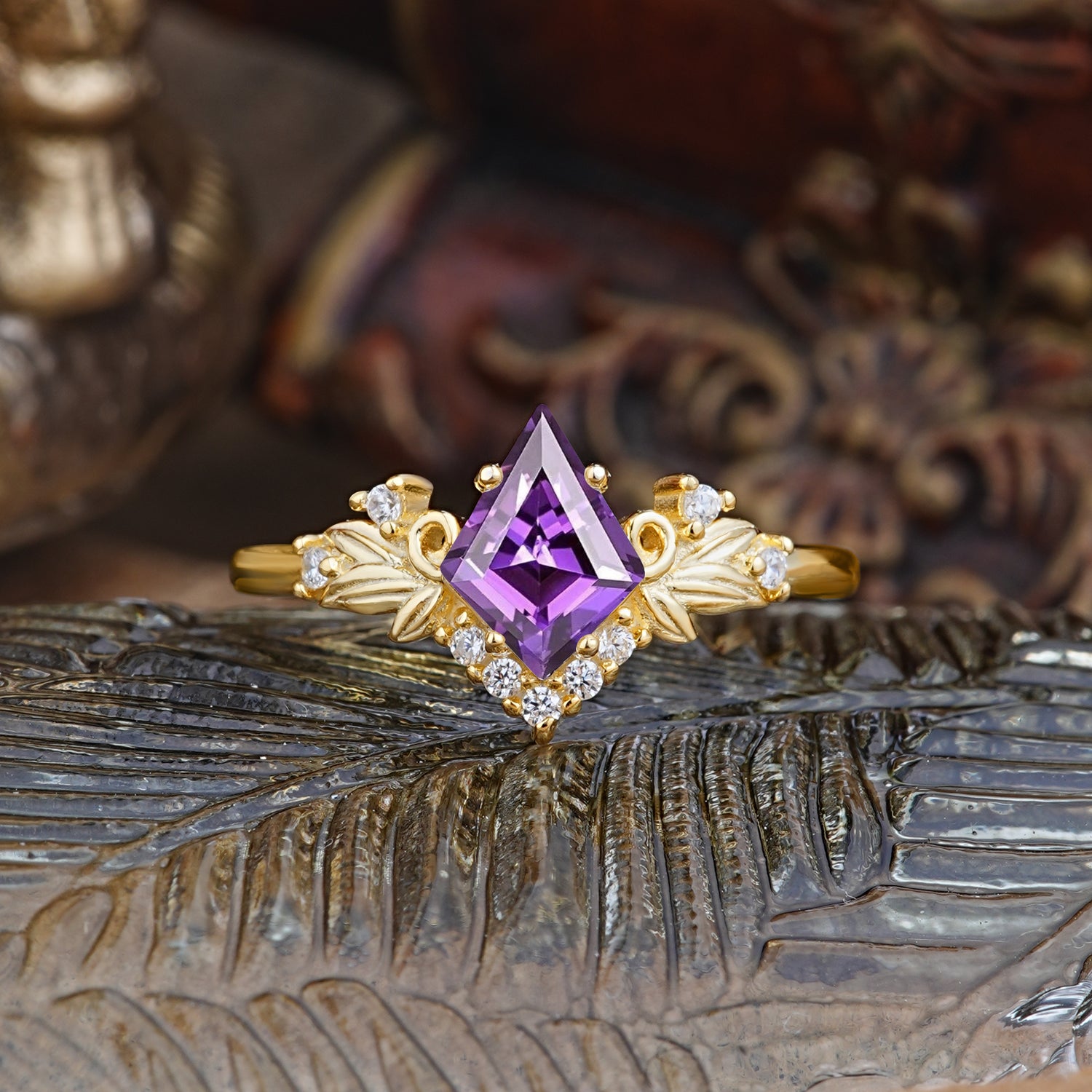 Luxury Nature-Inspired 4-Prong Kite-Cut Natural Amethyst Engagement Ring