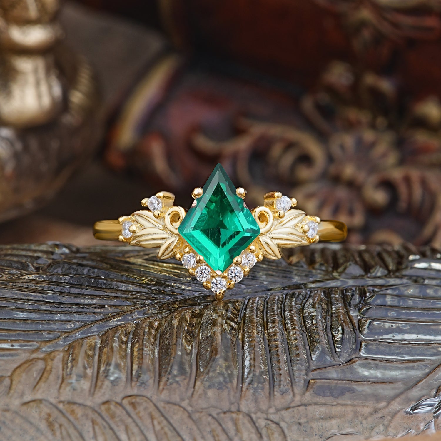 Luxury Nature-Inspired 4-Prong Kite-Cut Natural Emerald Engagement Ring