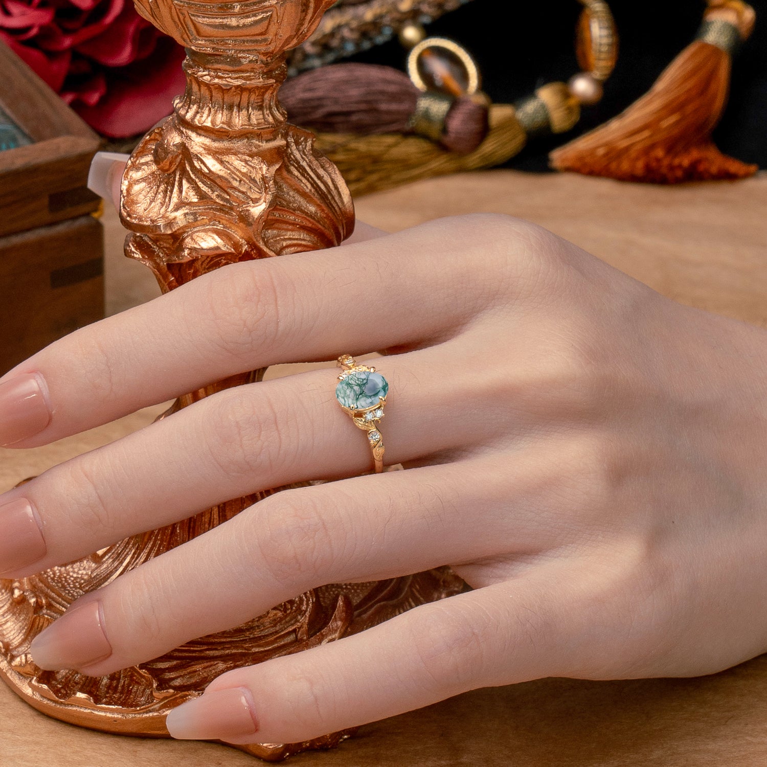 Retro Nature-Inspired 4-Prong Oval-Cut Natural Moss Agate Engagement Ring
