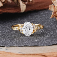 Retro Nature-Inspired 4-Prong Oval-Cut Lab Diamond Engagement Ring