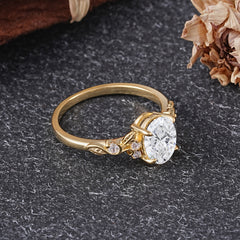 Retro Nature-Inspired 4-Prong Oval-Cut Lab Diamond Engagement Ring
