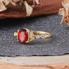 Retro Nature-Inspired 4-Prong Oval-Cut Garnet Engagement Ring