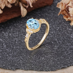Retro Nature-Inspired 4-Prong Oval-Cut Aquamarine Engagement Ring