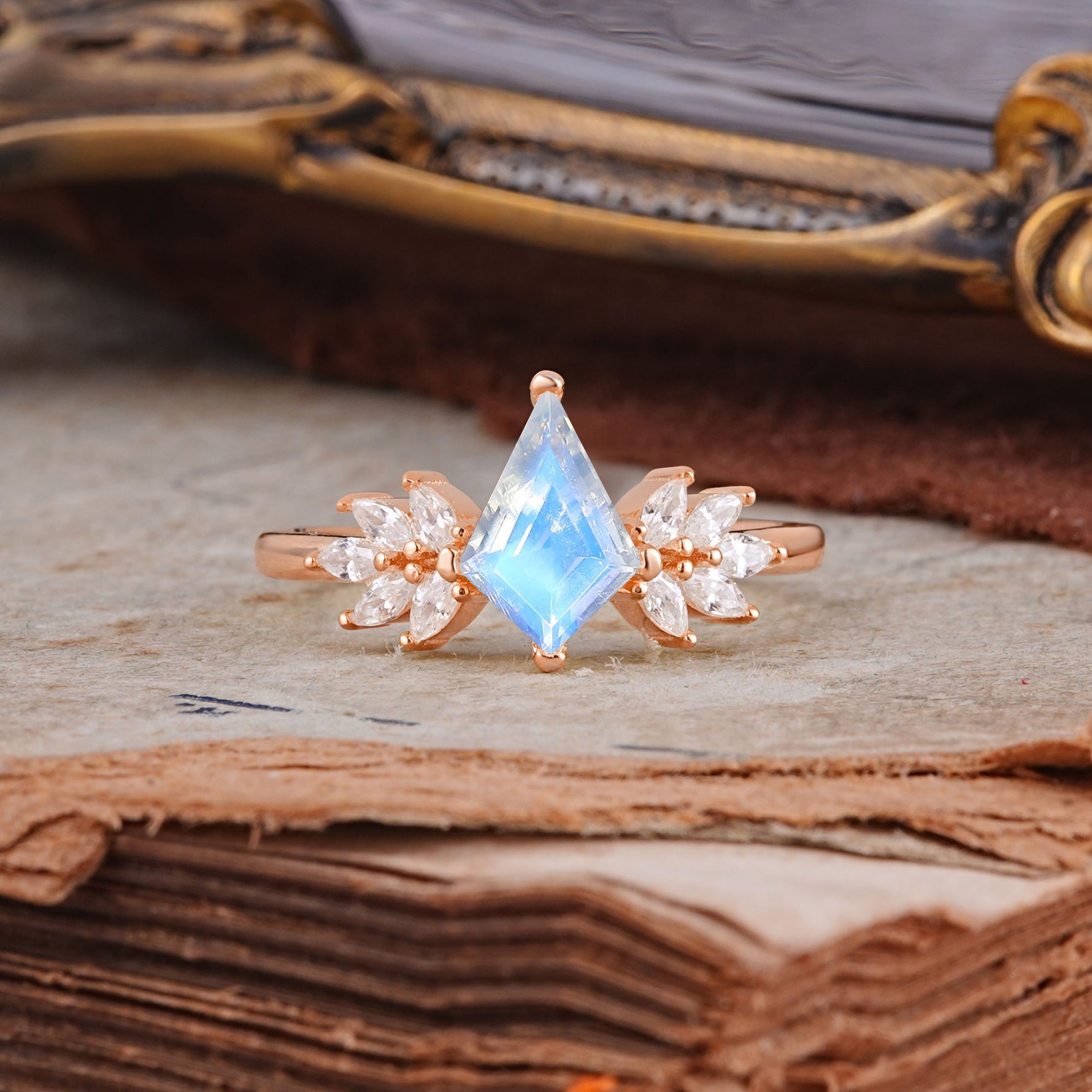 SR17017 Moonstone Ring - Additional view