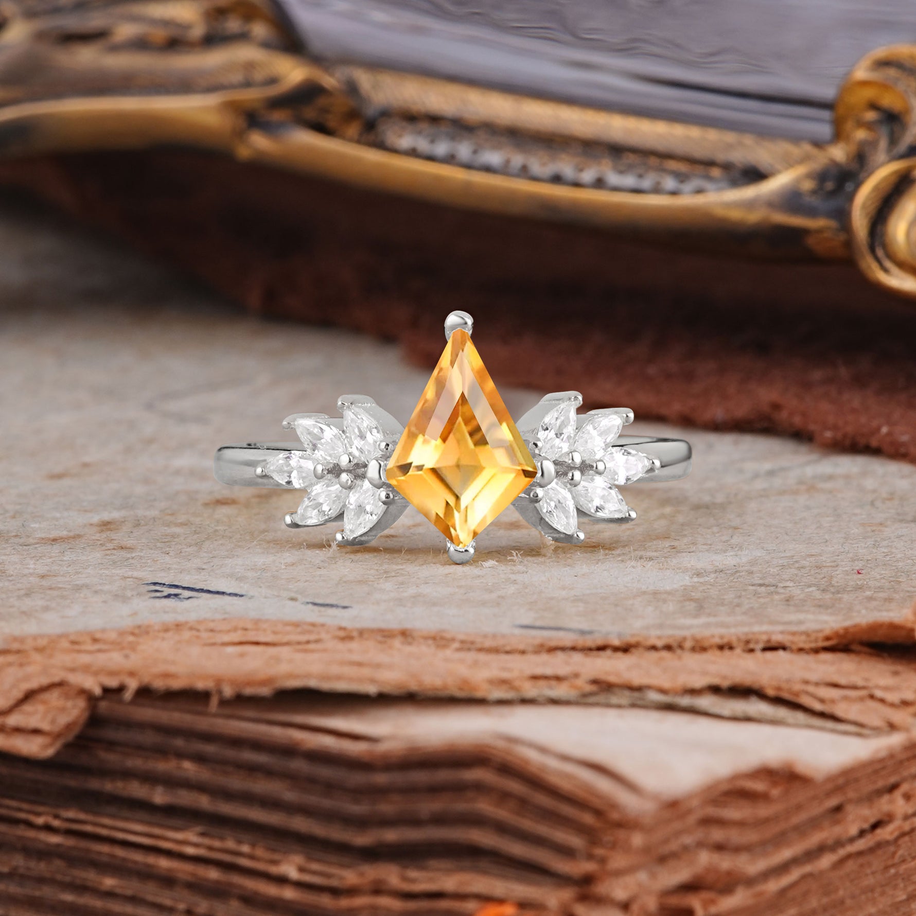 SR17017 Citrine Ring - Additional view