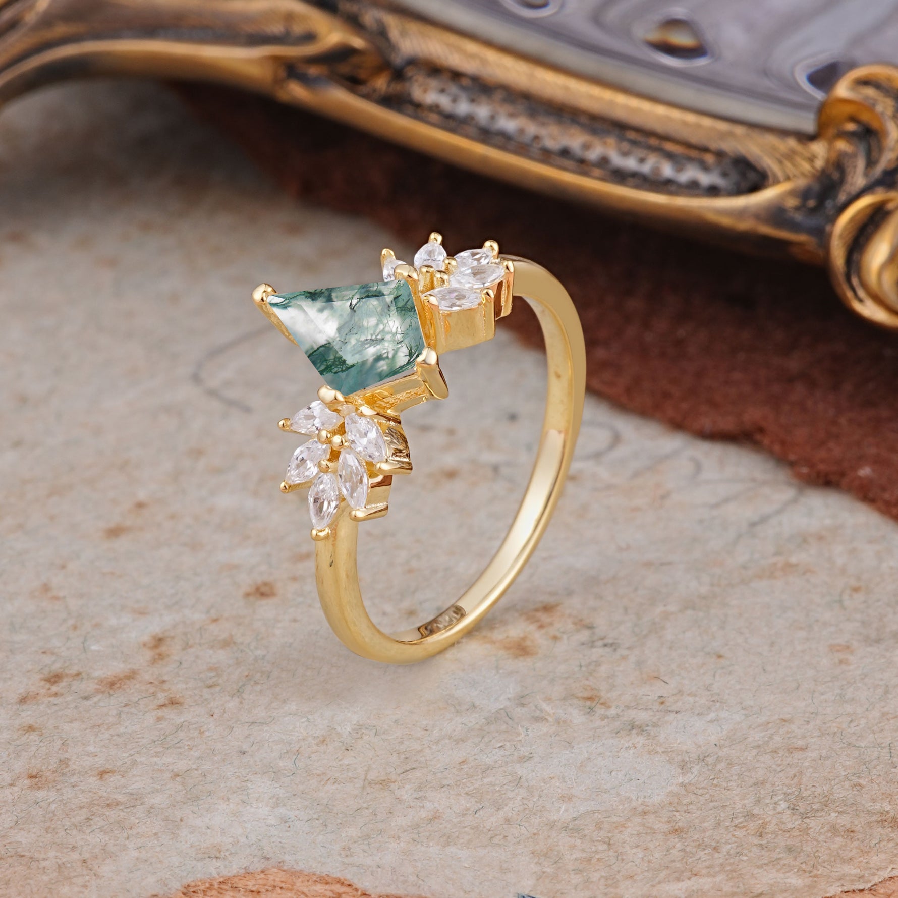 SR17017 Moss Agate Ring - White-Gold