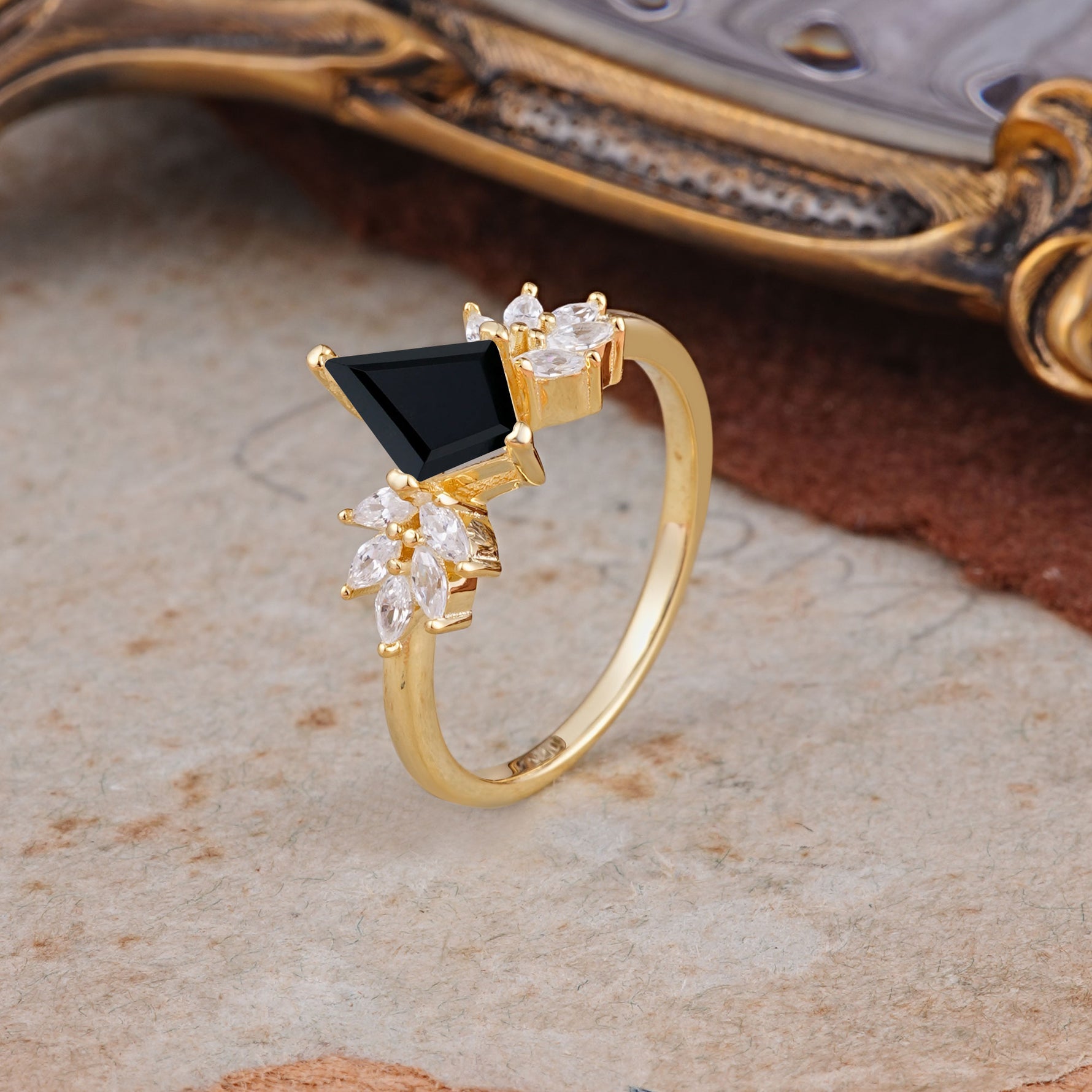 SR17017 Black Onyx Ring - White-Gold
