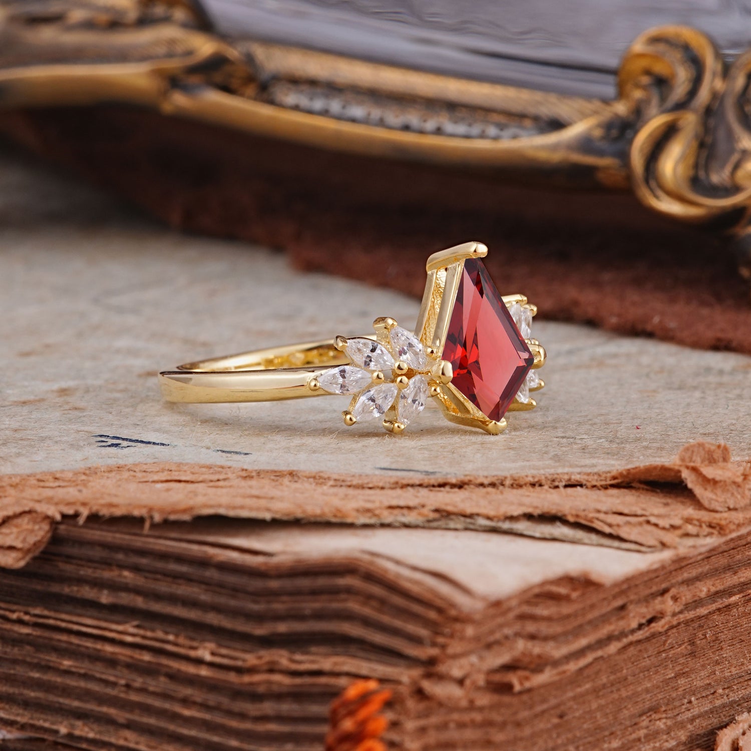SR17017 Garnet Ring - Rose-Gold