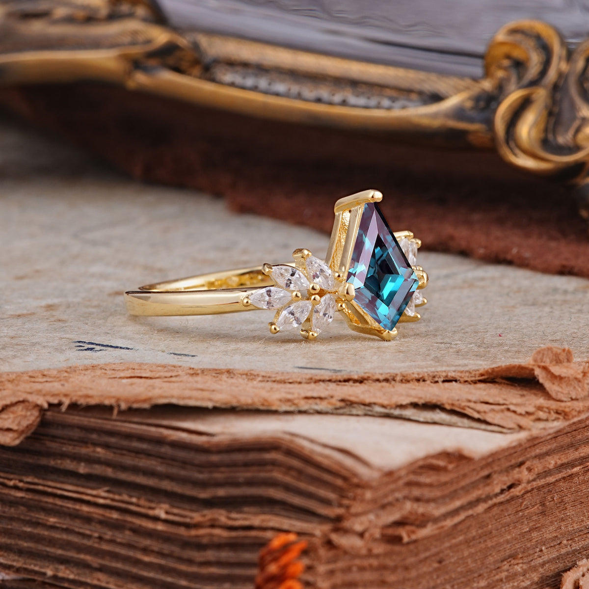 SR17017 Alexandrite Ring - Rose-Gold