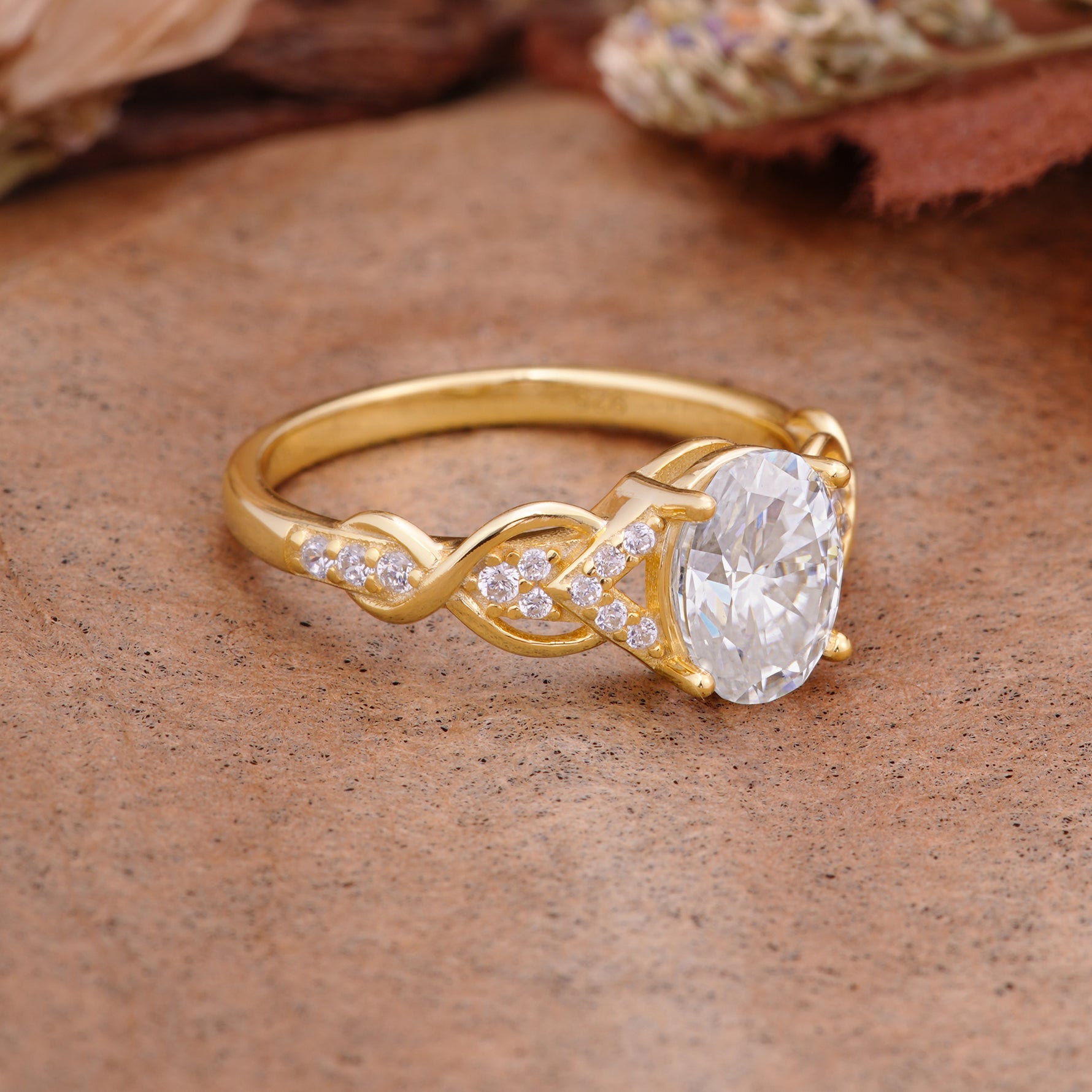 SR17022 Moissanite Ring - White-Gold