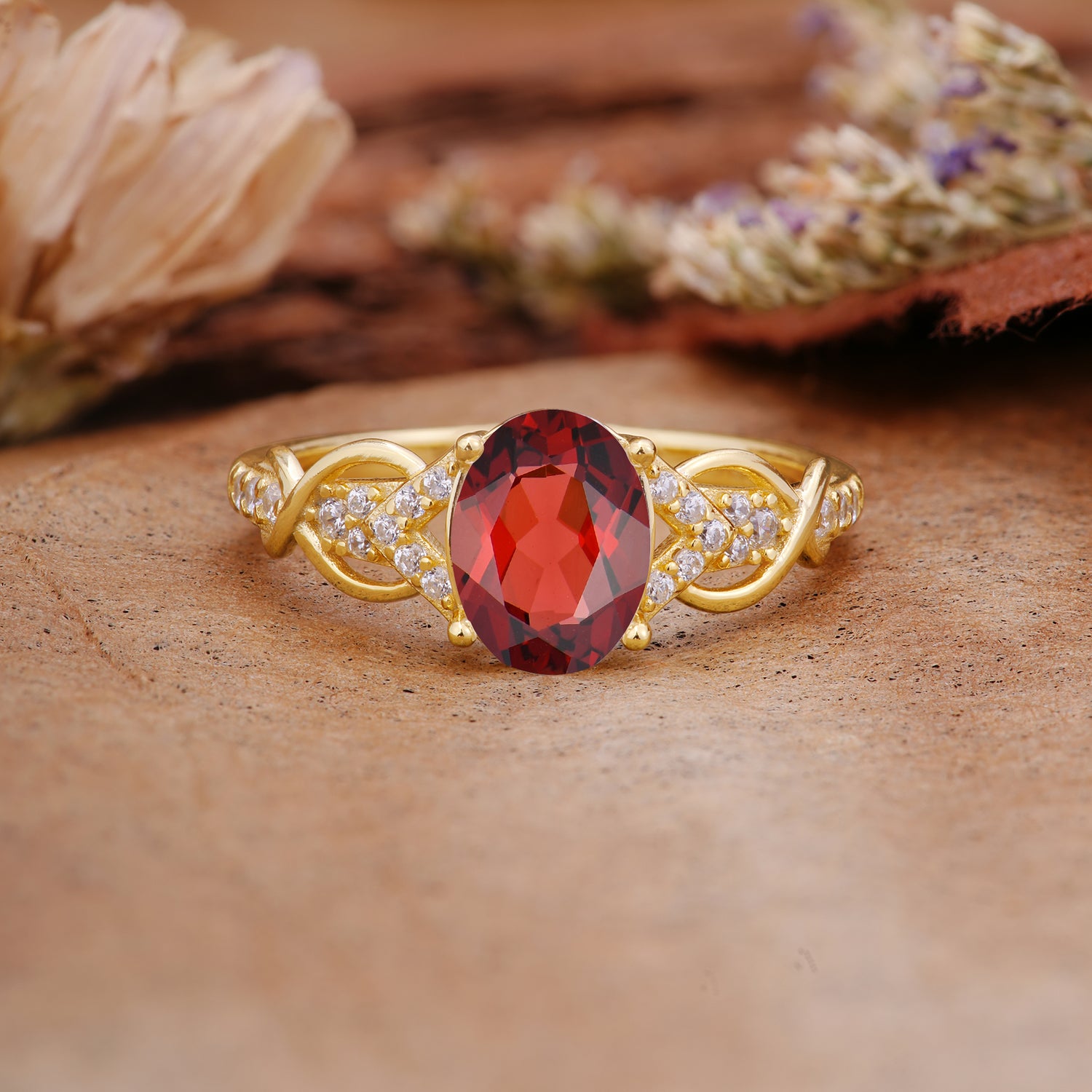 SR17022 Garnet Ring - Yellow-Gold