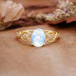 SR17022 Moonstone Ring - Yellow-Gold