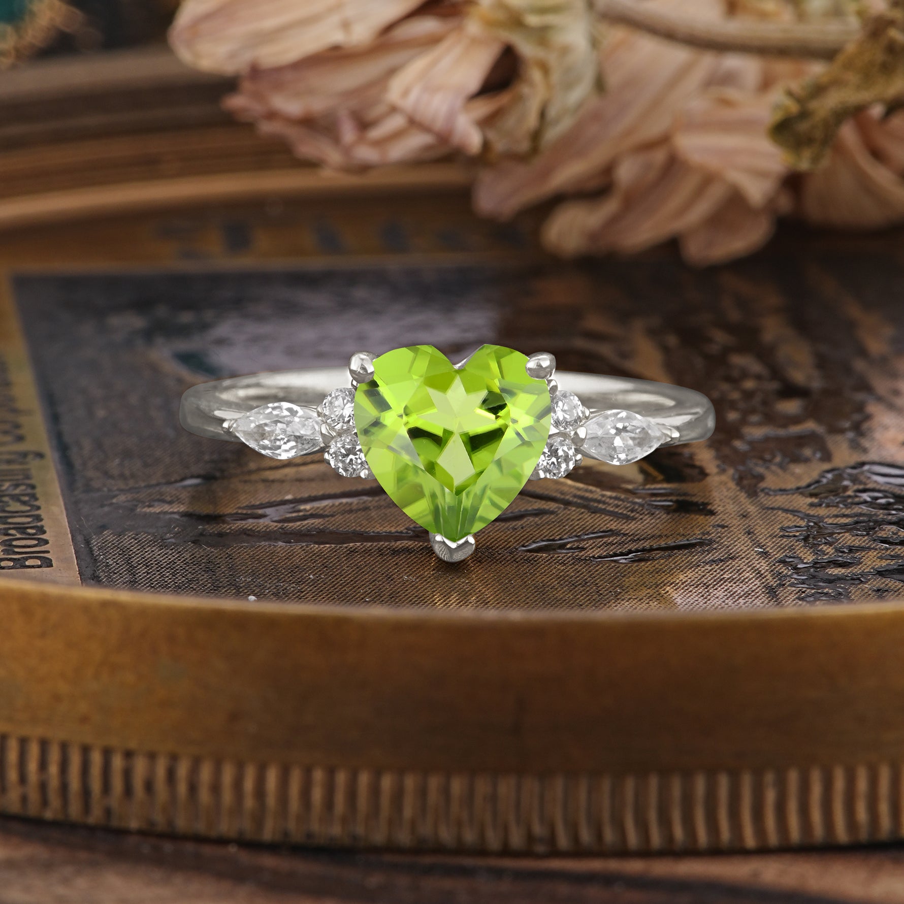 SR17025 Peridot Ring - Additional view