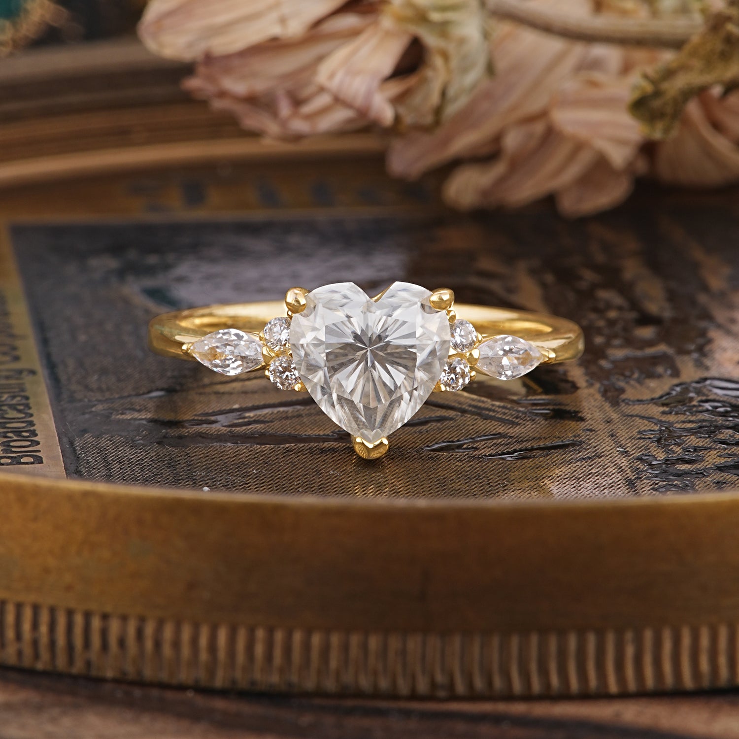 SR17025 Moissanite Ring - Yellow-Gold