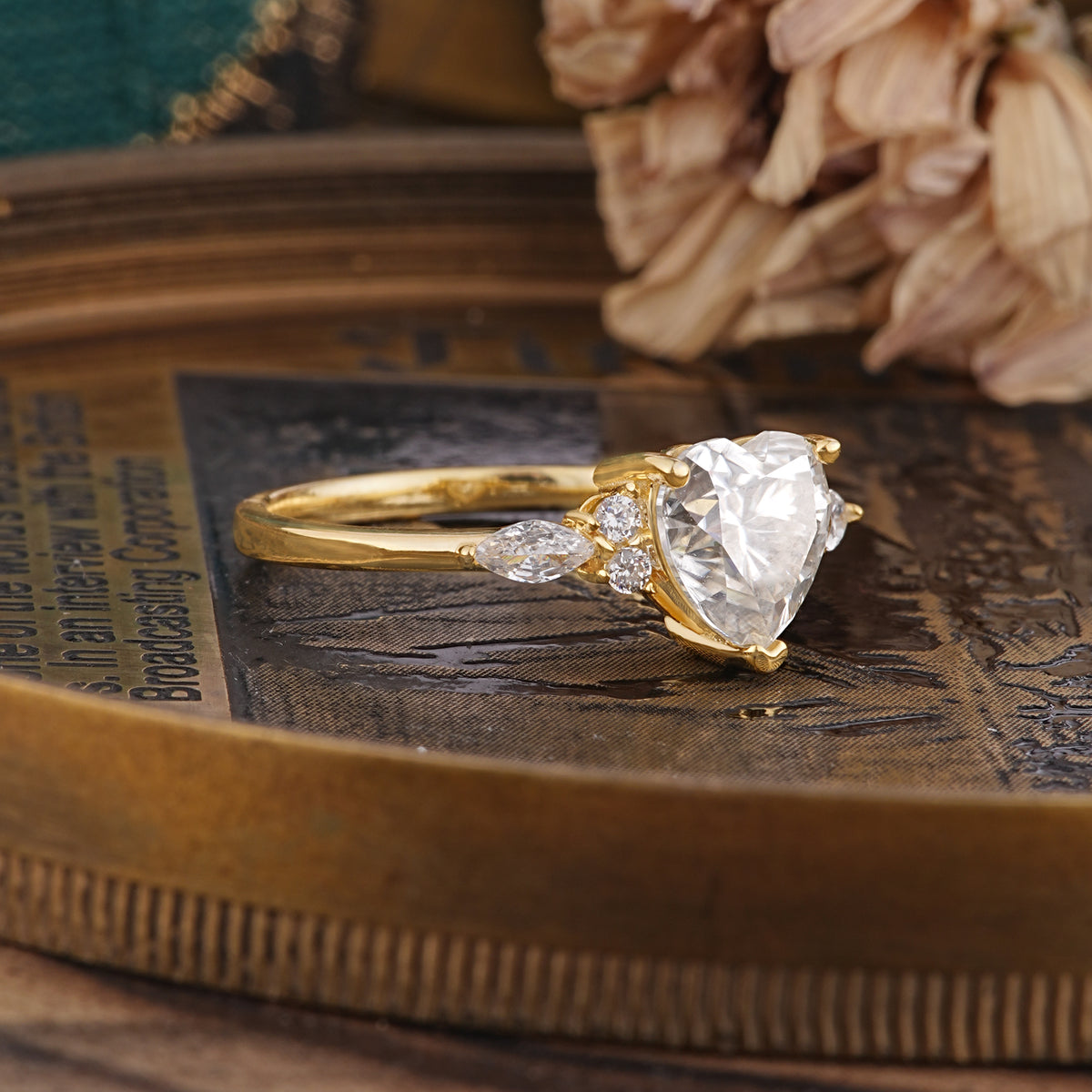 SR17025 Moissanite Ring - Rose-Gold
