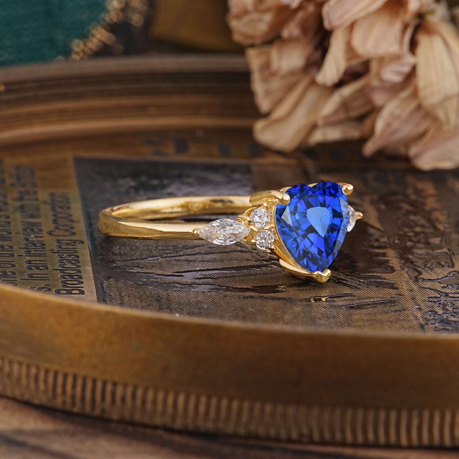 SR17025 Sapphire Ring - Rose-Gold