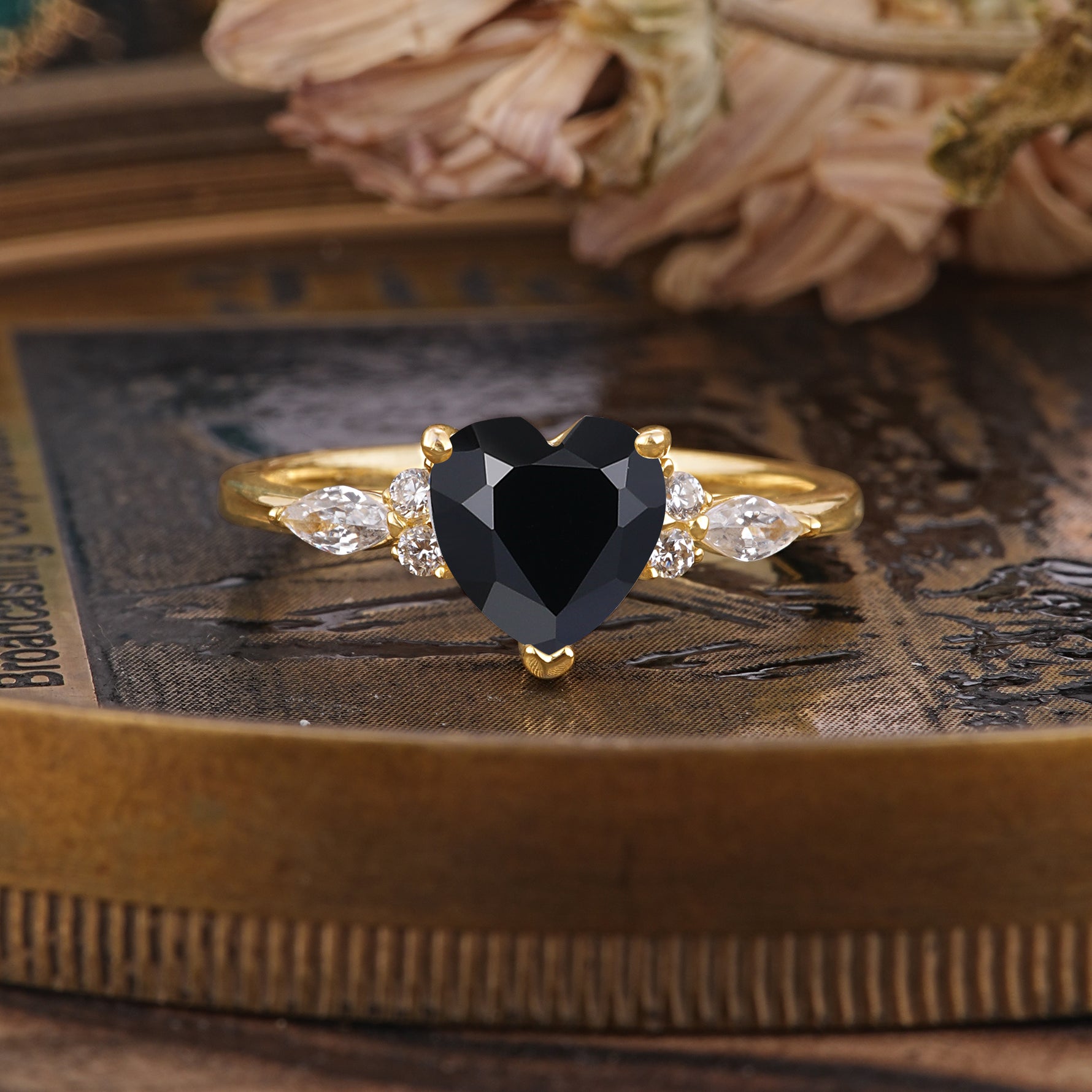 SR17025 Black Onyx Ring - Yellow-Gold