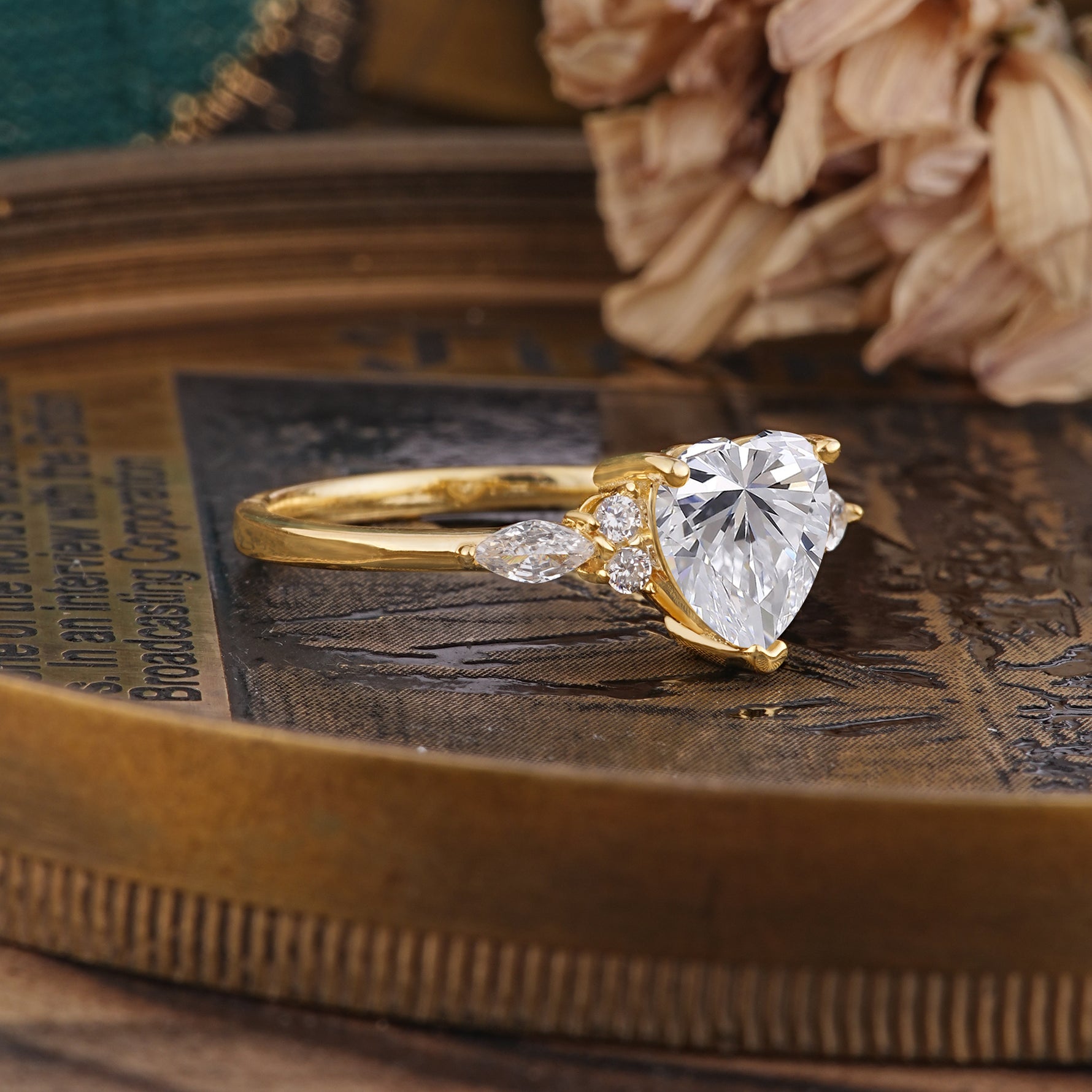 SR17025 Lab Diamond Ring - Rose-Gold