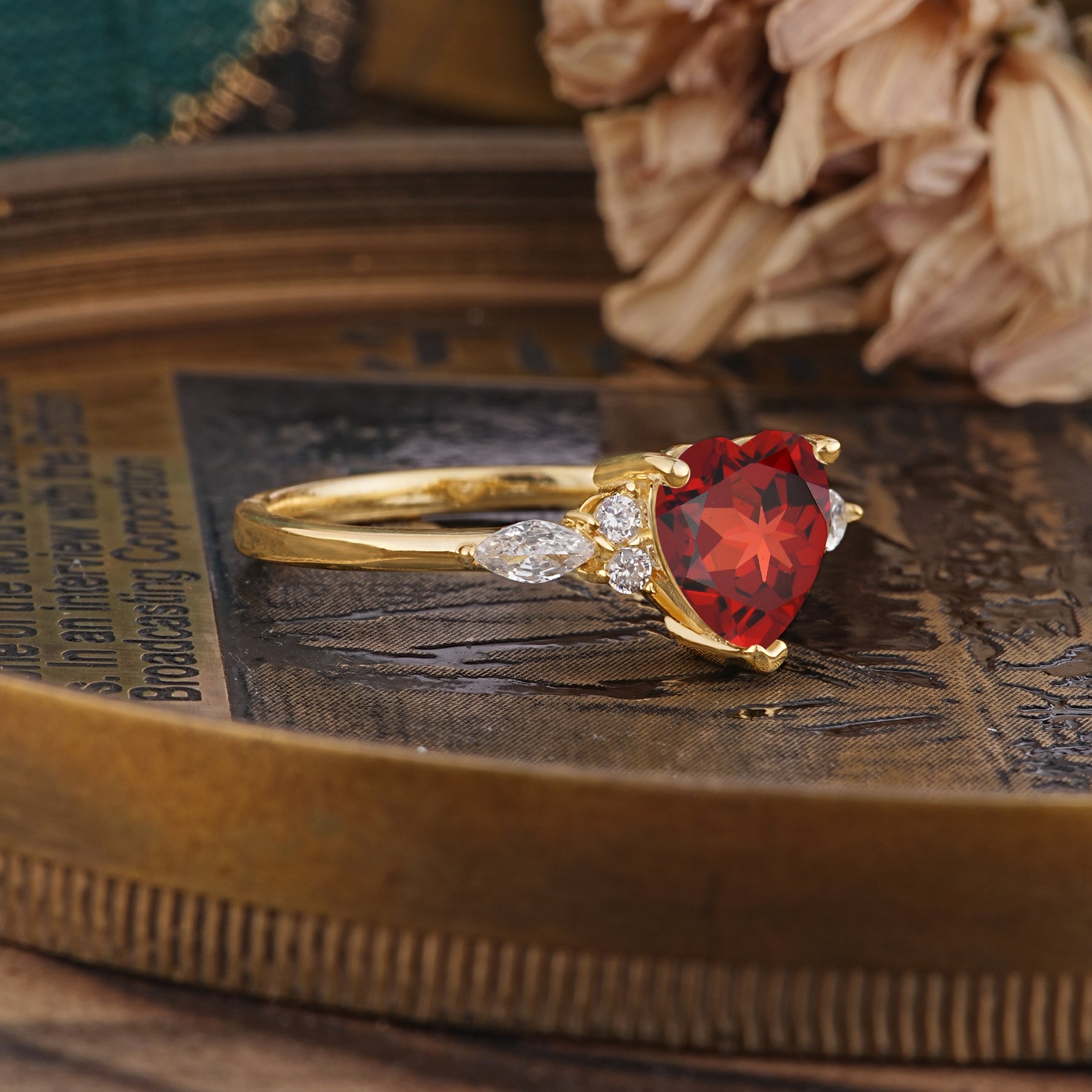 SR17025 Garnet Ring - Rose-Gold