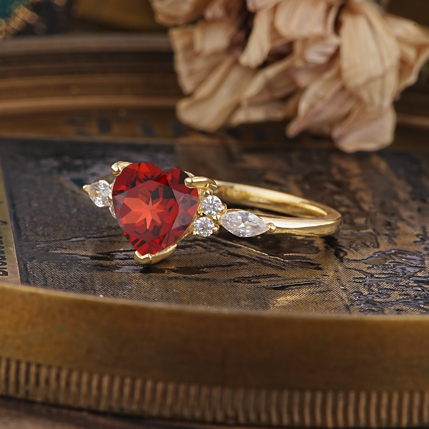 SR17025 Garnet Ring - White-Gold