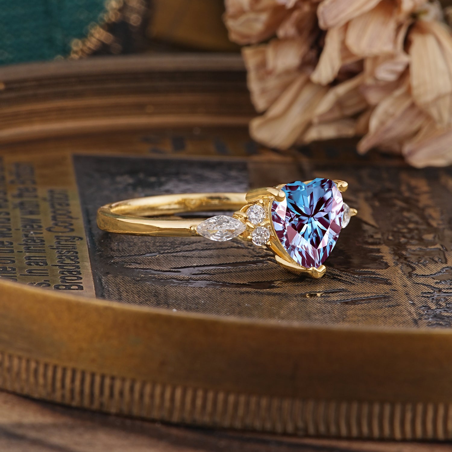 SR17025 Alexandrite Ring - Rose-Gold