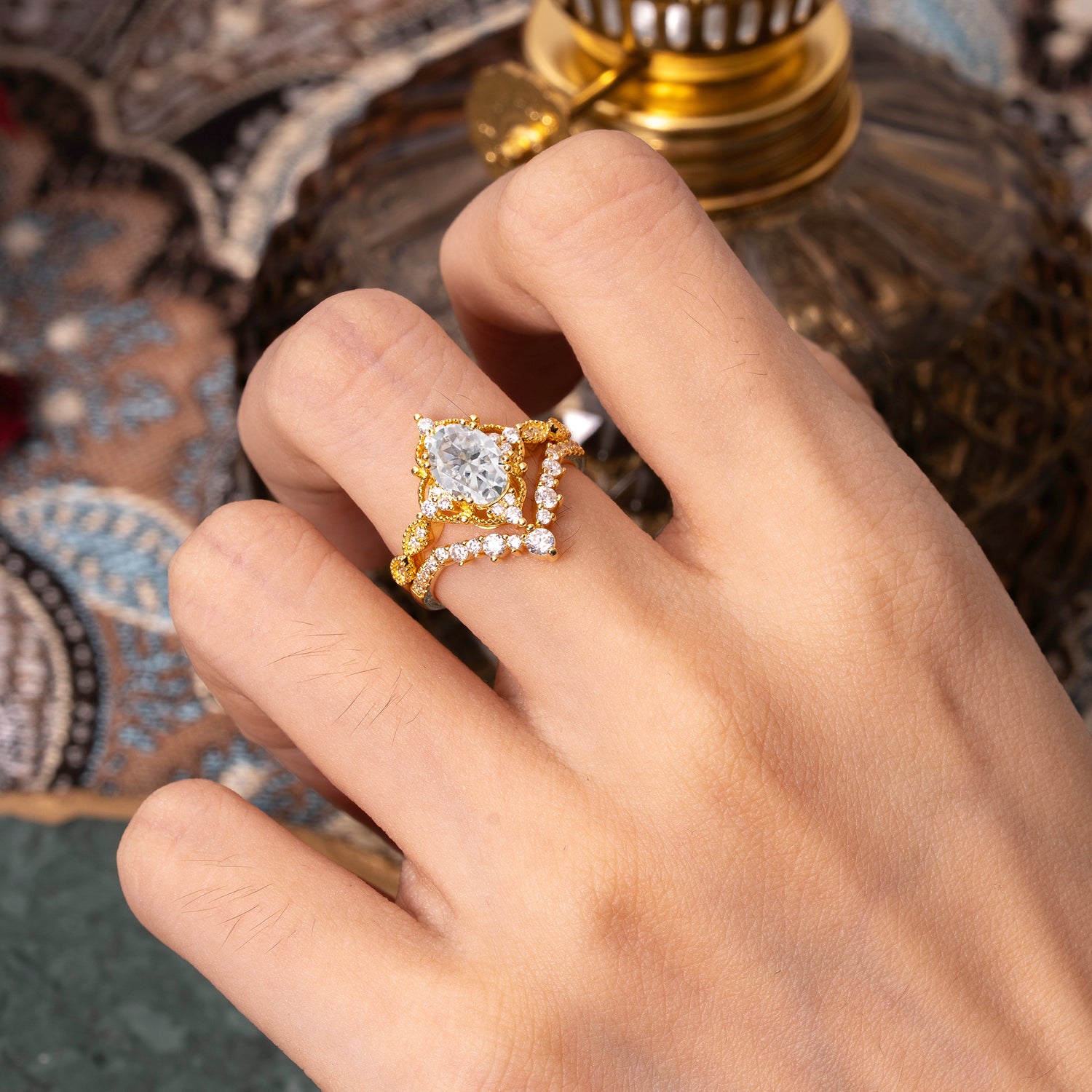 Gorgeous Oval Cut Moissanite Engagement Ring Set