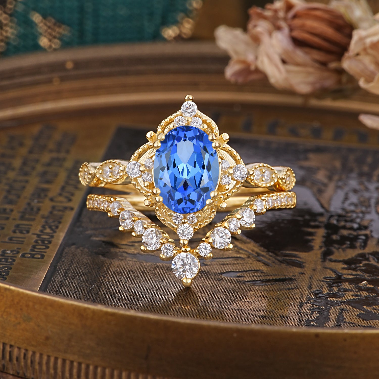 Gorgeous Oval Cut Sapphire Bridal Ring Set