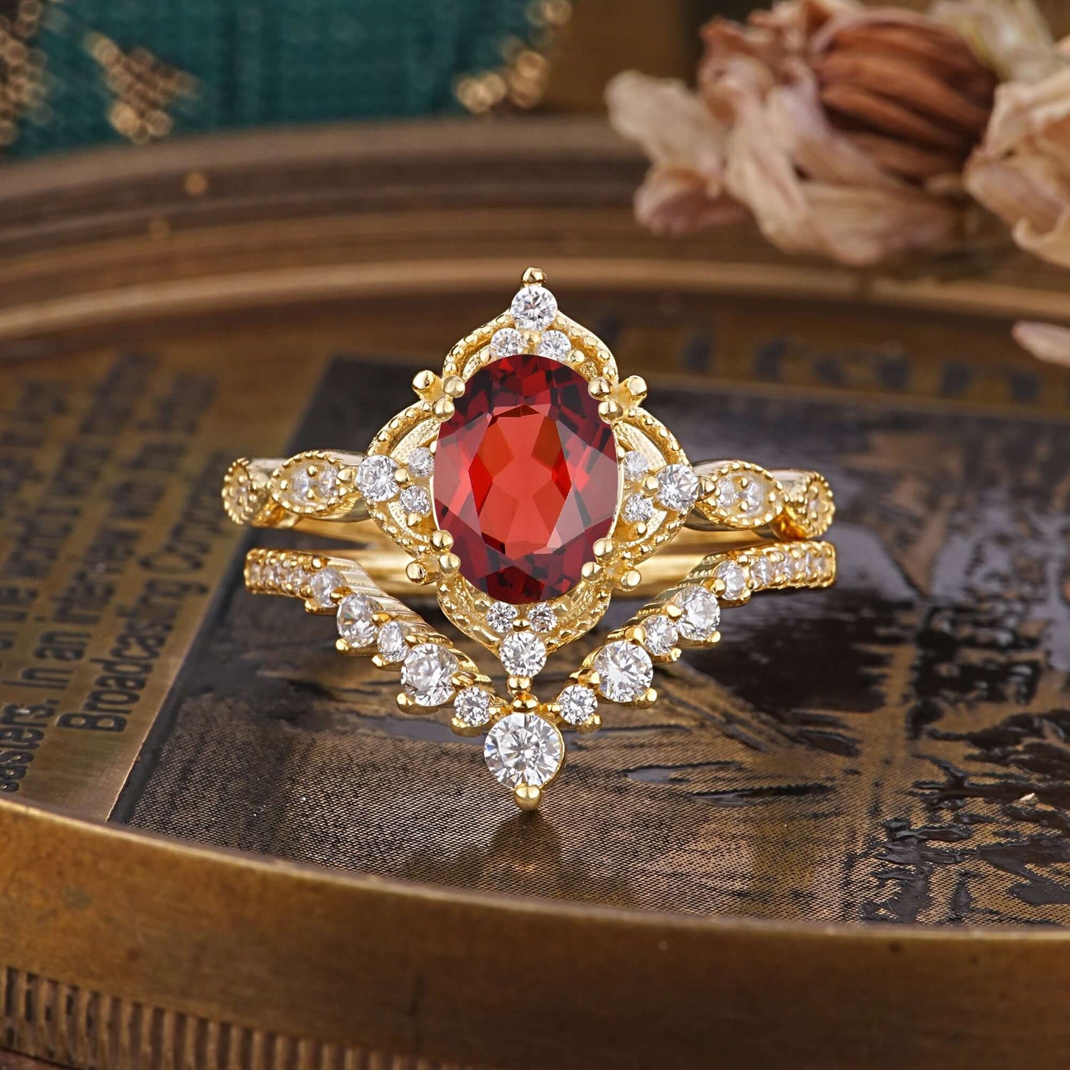 Gorgeous Oval Cut Natural Garnet Bridal Ring Set