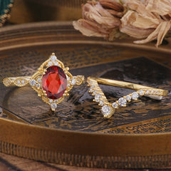 Gorgeous Oval Cut Natural Garnet Engagement Ring